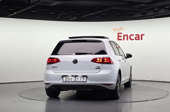 Volkswagen Golf 1.4 TSI Premium — пробег 193 083 км — фото 4 из 5