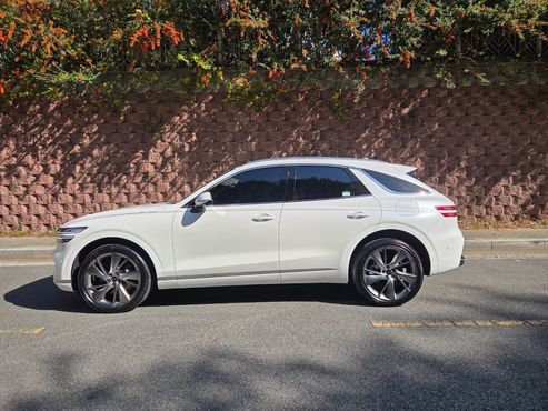 Genesis GV70 2.5T Gasoline AWD — пробег 38 000 км — фото 2 из 5