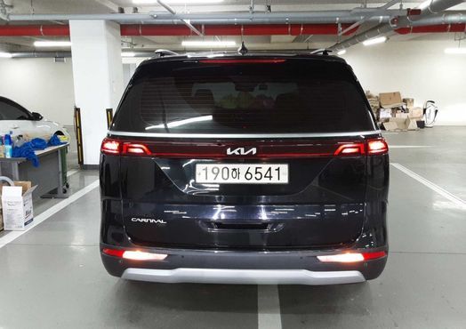 Kia Carnival Diesel 9-Seater Prestige — пробег 120 688 км — фото 3 из 5