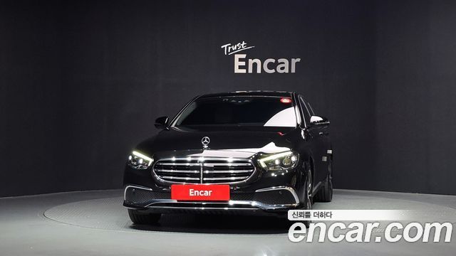 Mercedes-Benz E-Class E300e 4MATIC Exclusive — пробег 105 741 км — фото 3 из 5