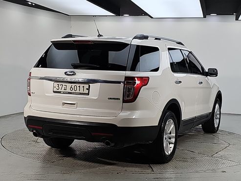 Ford Explorer 2.0 Ecoboost 2WD 5th — пробег 134 000 км — фото 4 из 5