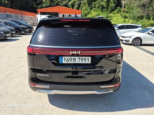 Kia Carnival Diesel 9-Seater Noblesse — пробег 125 000 км — фото 4 из 5