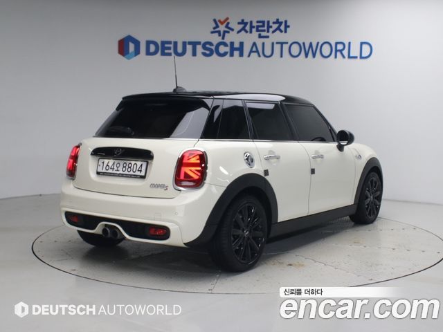 Mini Cooper 5Door Standard 3rd — пробег 31 247 км — фото 2 из 5