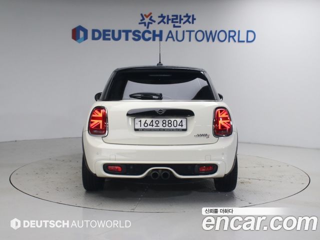 Mini Cooper 5Door Standard 3rd — пробег 31 247 км — фото 4 из 5