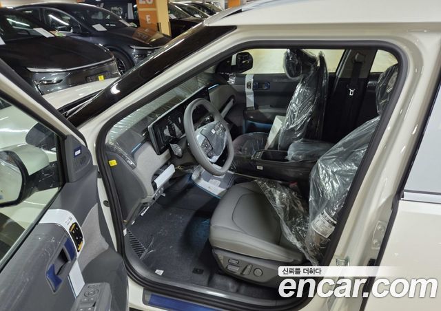 Kia EV3 Long Range 2WD Earth — пробег 1 км — фото 4 из 5