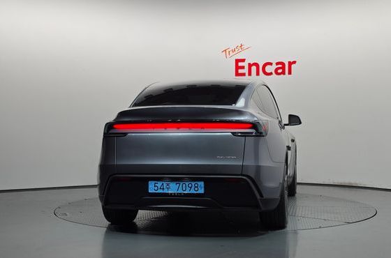Tesla Model Y Long Range AWD — пробег 22 701 км — фото 4 из 5