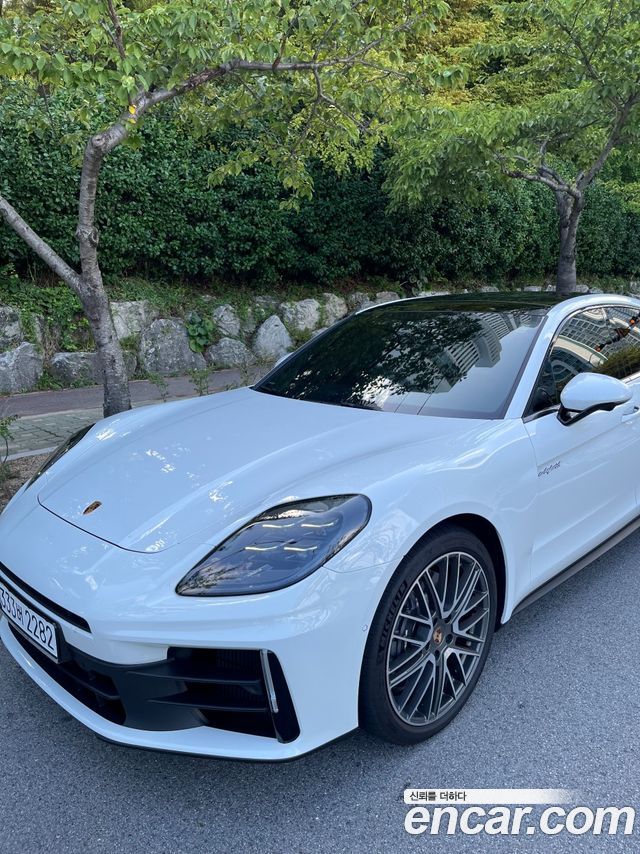 Porsche Panamera 2.9 AWD E-Hybrid — пробег 4 000 км — фото 2 из 5