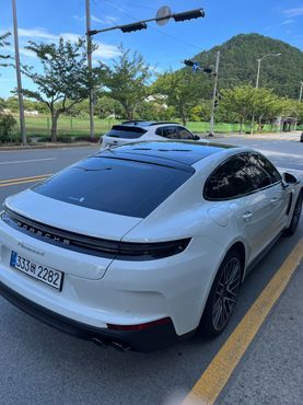 Porsche Panamera 2.9 AWD E-Hybrid — пробег 4 000 км — фото 5 из 5