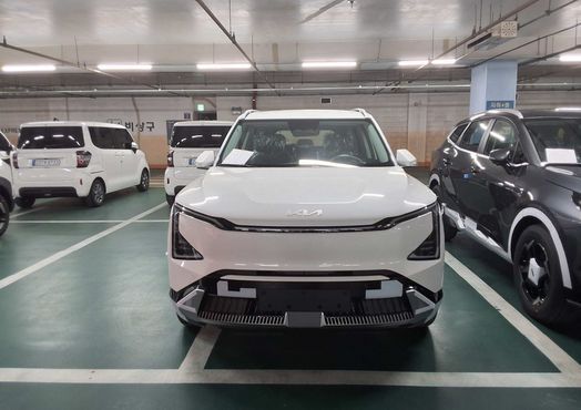 Kia EV5 Long Range 2WD Earth — пробег 1 км — фото 1 из 5