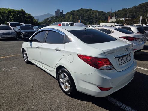 Hyundai Accent 1.4 VVT Modern — пробег 87 000 км — фото 4 из 5