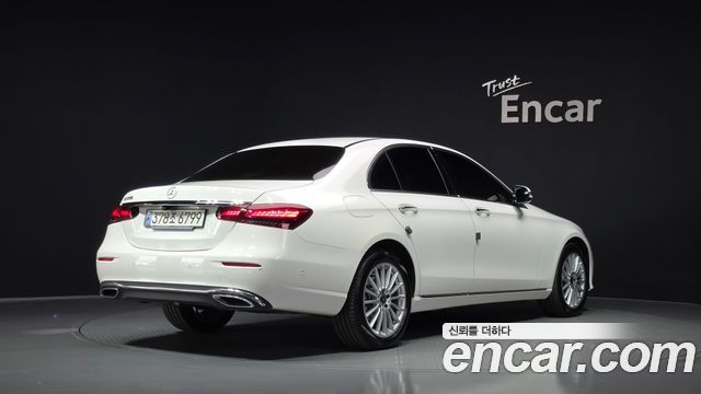 Mercedes-Benz E-Class из Кореи Encar