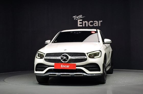 Mercedes-Benz GLC-Class GCL300 4MATIC Coupe — пробег 57 644 км — фото 3 из 5