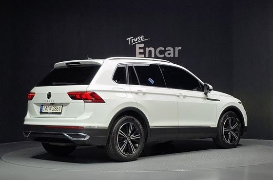 Volkswagen Tiguan 2.0 TDI Premium — пробег 57 603 км — фото 2 из 5