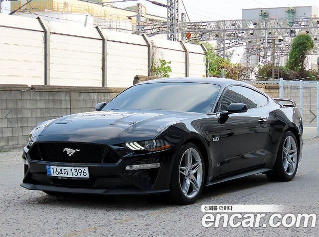 Ford Mustang GT Coupe — пробег 111 020 км — фото 2 из 5