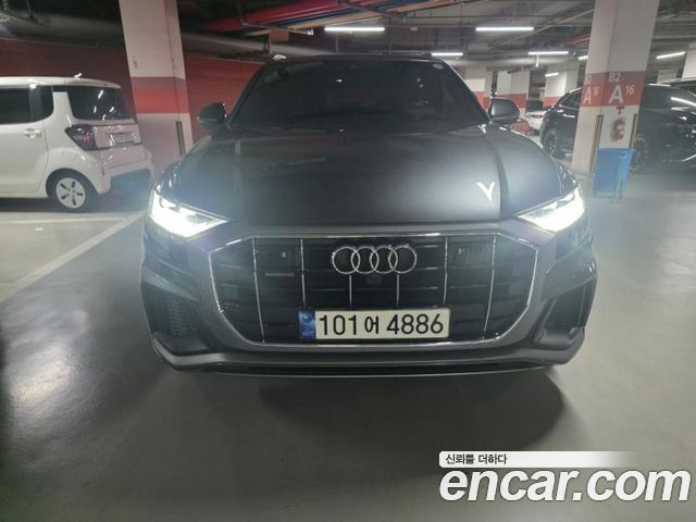 Audi Q8 45 TDI Quattro Premium — пробег 83 453 км — фото 1 из 3