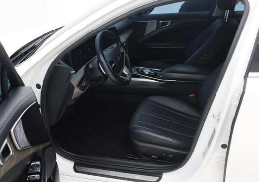 Kia K8 Noblesse Lite — пробег 153 850 км — фото 4 из 5
