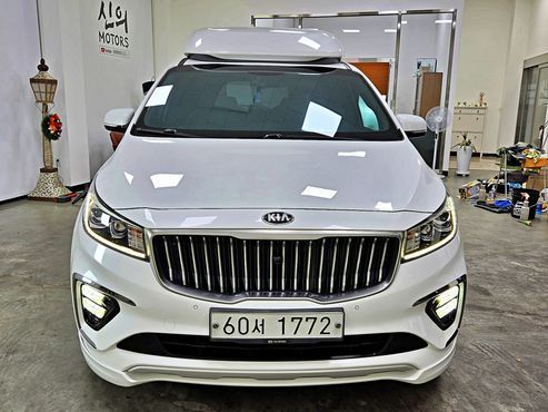 Kia Carnival 9-Seater Hi-Limousine Prestige Hiroof — пробег 134 000 км — фото 3 из 5