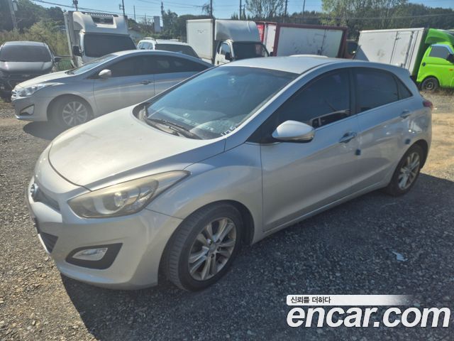Hyundai i30 Diesel 1.6 VGT PYL — пробег 262 000 км — фото 2 из 5