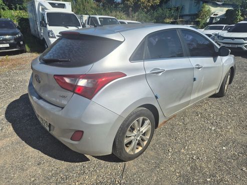 Hyundai i30 Diesel 1.6 VGT PYL — пробег 262 000 км — фото 3 из 5