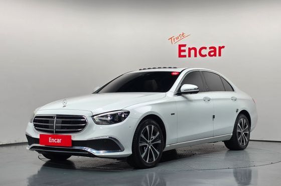 Mercedes-Benz E-Class E300e 4MATIC Exclusive — пробег 97 304 км — фото 1 из 5