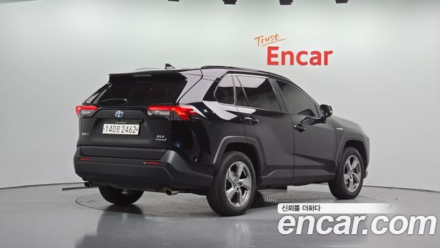 Toyota RAV4 2.5 2WD Hybrid — пробег 106 427 км — фото 2 из 5