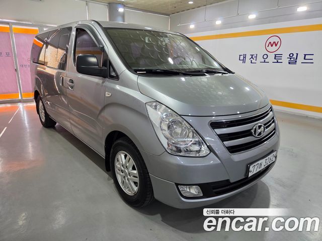 Hyundai Starex 12-Seater Wagon Smart — пробег 165 665 км — фото 3 из 5