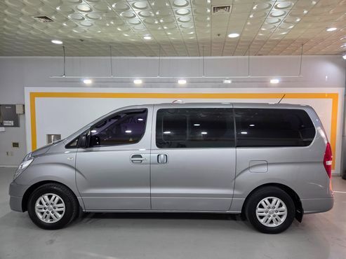 Hyundai Starex 12-Seater Wagon Smart — пробег 165 665 км — фото 4 из 5