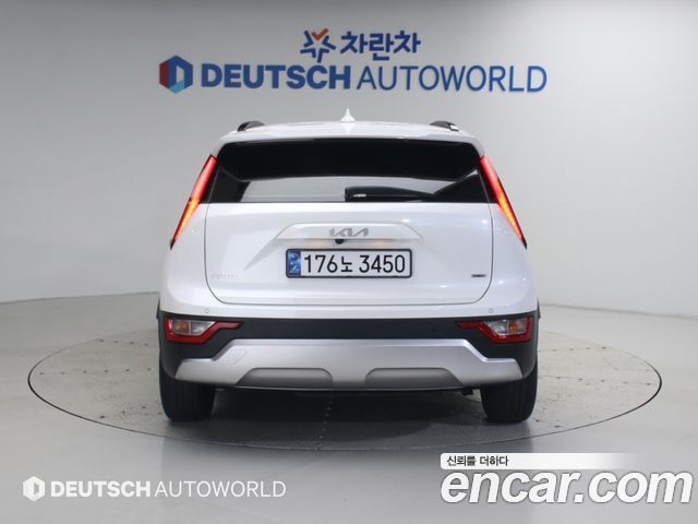 Kia Niro Prestige — пробег 132 798 км — фото 5 из 5