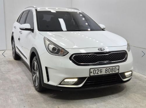 Kia Niro Prestige — пробег 181 839 км — фото 2 из 5