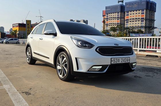 Kia Niro Noblesse — пробег 206 735 км — фото 1 из 5