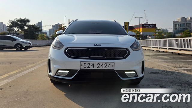 Kia Niro Noblesse — пробег 206 735 км — фото 3 из 5