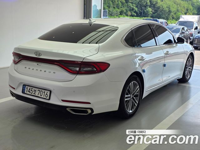 Hyundai Grandeur 2.4 Premium — пробег 153 000 км — фото 2 из 5
