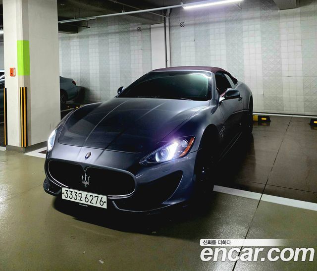 Maserati Gran Cabrio 4.7 Sport — пробег 83 000 км — фото 1 из 5