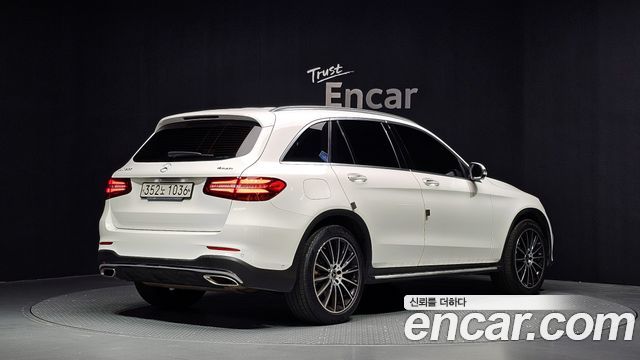 Mercedes-Benz GLC-Class GLC300 4MATIC AMG Line — пробег 128 702 км — фото 2 из 5