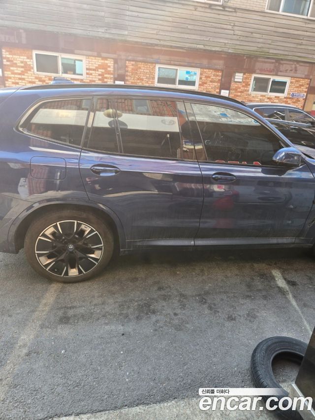 BMW iX3 M Sports — пробег 7 200 км — фото 3 из 5