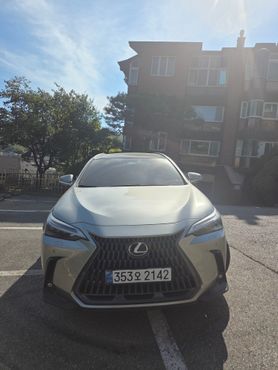 Lexus NX Luxury — пробег 15 780 км — фото 3 из 5