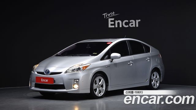 Toyota Prius 1.8 — пробег 148 368 км — фото 1 из 5