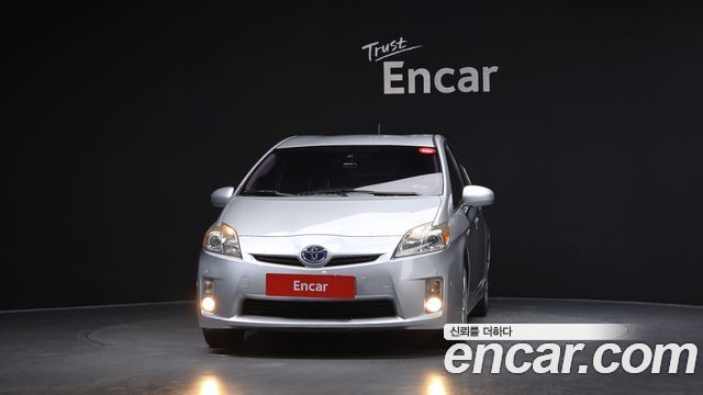 Toyota Prius 1.8 — пробег 148 368 км — фото 3 из 5