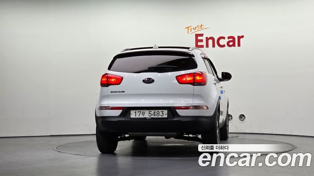 Kia Sportage Diesel 2WD Trendy — пробег 221 336 км — фото 4 из 5