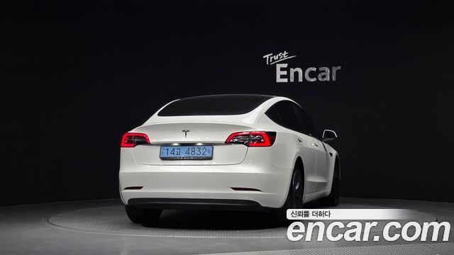 Tesla Model 3 RWD — пробег 74 400 км — фото 4 из 5