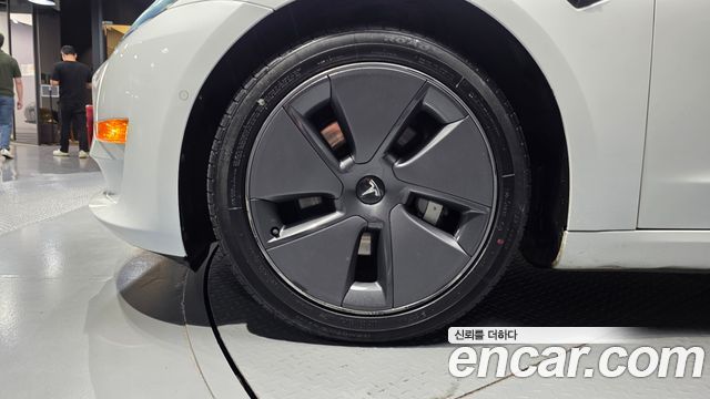 Tesla Model 3 RWD — пробег 74 400 км — фото 5 из 5