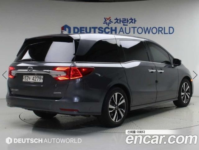 Honda Odyssey 3.5 5th — пробег 162 618 км — фото 2 из 3