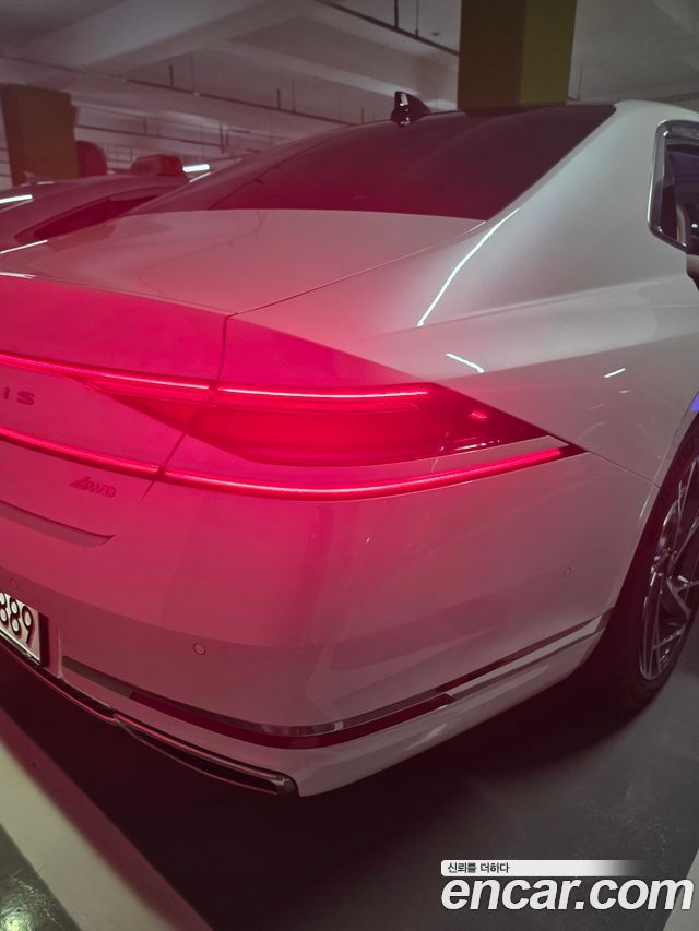 Genesis G90 Gasoline 3.5 Turbo e-S/C AWD — пробег 19 300 км — фото 2 из 5