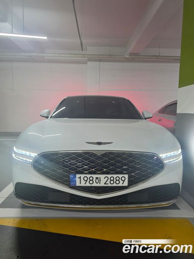 Genesis G90 Gasoline 3.5 Turbo e-S/C AWD — пробег 19 300 км — фото 3 из 5