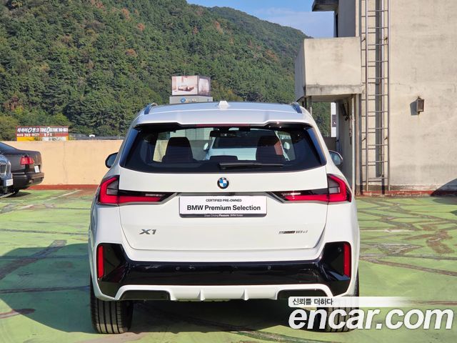 BMW X1 sDrive 18d M Sport — пробег 4 305 км — фото 4 из 5