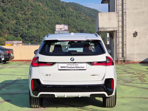 BMW X1 sDrive 18d M Sport — пробег 4 305 км — фото 4 из 5