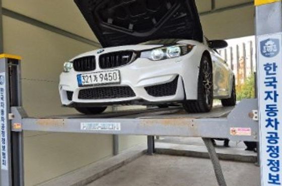 BMW M4 M4 Convertible — пробег 112 430 км — фото 1 из 2