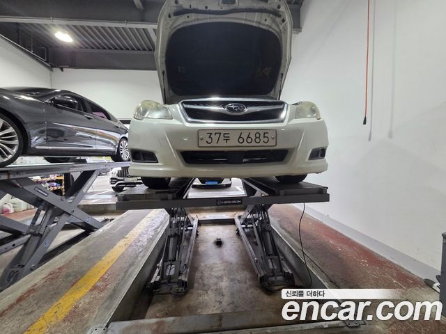 Subaru Legacy 2.5i Special Edition — пробег 174 714 км — фото 1 из 2