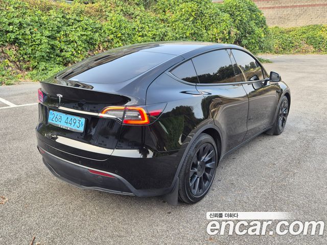 Tesla Model Y Long Range AWD — пробег 101 711 км — фото 2 из 5