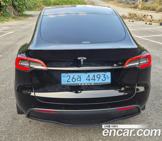 Tesla Model Y Long Range AWD — пробег 101 711 км — фото 4 из 5